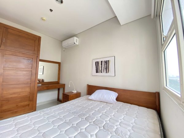 Sewa apartemen orange county cikarang