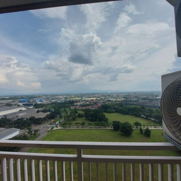 Disewakan Apartemen The Suites Trivium 1br Nyaman dan Bagus di Lippo Cikarang