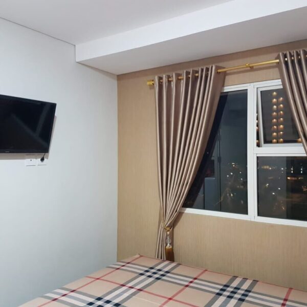 Disewakan apartemen Tower The Suites 1br full furnished dan bagus