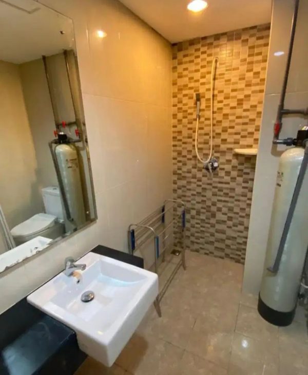 Sewa apartemen orange county cikarang