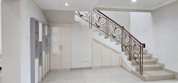 sewa Rumah Vassa Terrace Jl Bukit Indah Boulevard