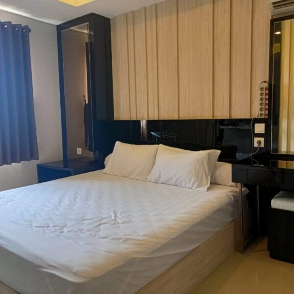 disewakan apartemen trivium 2br the suite bagus dan nyaman lippo cikarang